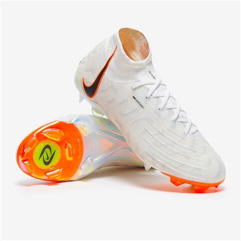 nike phantom luna pro boots